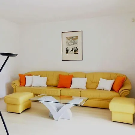 Flair Apartmanhaz *